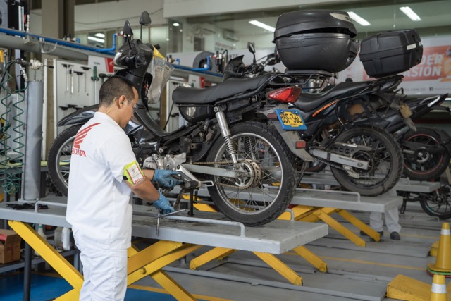 Importancia de la primera revisión de tu moto: ¡No la ignores! 1 lo que no ves de la primera revisión de tu moto